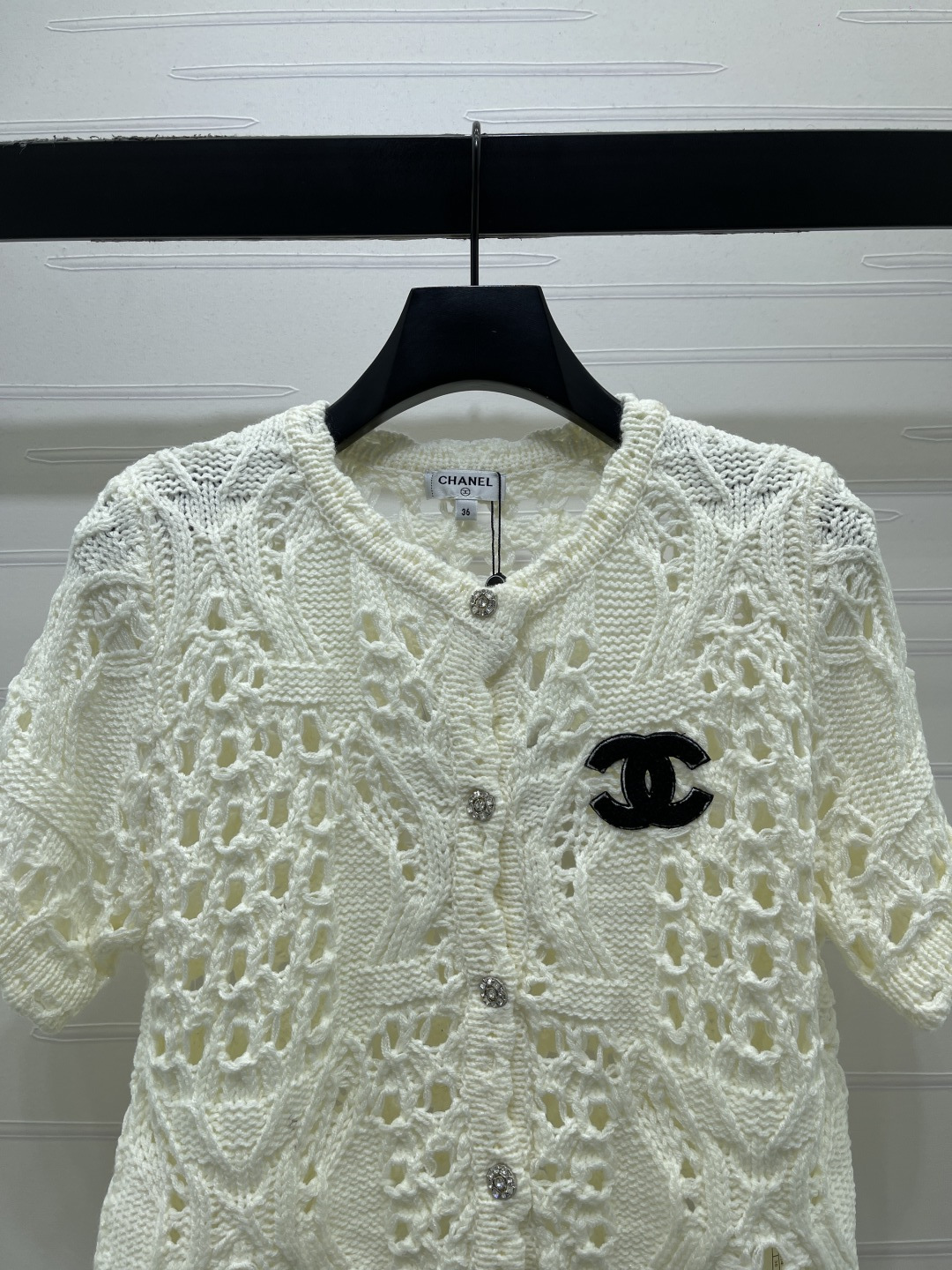 Women's short sleeves